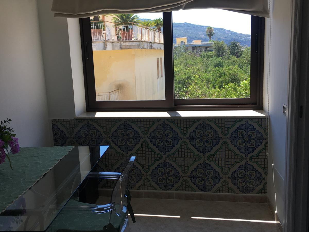 شقة Maison De Charme Iommella سانتّانييلّو المظهر الخارجي الصورة